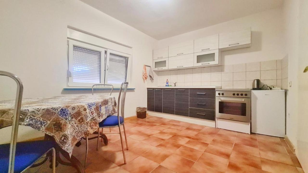 Apartments Discovery 2 Ljubuski Luaran gambar